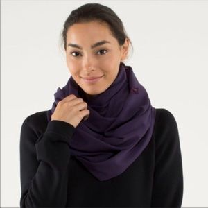LuluLemon Vinyasa Scarf
